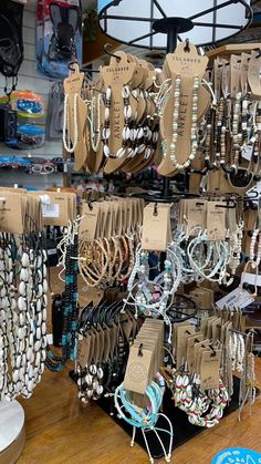 Surf Jewelry, Estilo Hippie, Necklaces And Bracelets, Jewelry Accessories Ideas