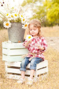 Toddler Pictures, Easter Photoshoot, Easter Photography, Mini Photo Sessions, Toddler Photoshoot, Photography Mini Sessions