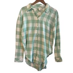 Harper By Heritage Green And White Checker Plaid Button Down Flannel Nwt Small Checker Print Button Down Collared Frayed Hem Oversized Fit High Low Profile Condition Is New With Tag No Holes Stains Or Tears Pit To Pit 17” And Length 27” 2680 Plaid Button-up Tops For Day Out, Casual Plaid Tops For Daywear, Plaid Button-up Blouse For Day Out, Spring Plaid Tops With Snap Buttons, Plaid Tops With Button Closure For Day Out, Casual Cotton Blouse With Snap Buttons, Casual Fall Tops For Daytime, Casual Fall Daytime Tops, Casual Tops For Daytime In Fall