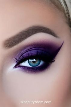 Purple Wedding Makeup For Green Eyes, Gothic Makeup For Blue Eyes, Black And Purple Witch Makeup, Blue Eyes Purple Eyeshadow, Jewel Tone Eye Makeup, Witch Purple Makeup, Purple Goth Eyeshadow, Halloween Purple Makeup, Purple Witch Makeup Halloween