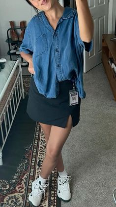 Casual Mini Skirt Outfit, Midsize Outfits Summer, Summer Teacher Outfits, Midsize Outfits, Casual School Outfits, Miniskirt Outfits, Summer Work Outfits, Fall Outfits For Work, Summer Outfit Inspiration