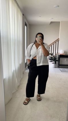 5 Best Plus Size Airport Outfits You Should Try | Chic & Aesthetic Plus Size Airport Outfits Size 20 Women Outfit Ideas Summer, Plus Size Summer Style, Plus Size Coastal Grandmother, Summer Outfits 2024 Plus Size, European Summer Outfits Plus Size, Plus Size Clean Girl Aesthetic, Trendy Plus Size Outfits Summer, Plus Size Minimalist Outfits, Fashion Outfits Midsize