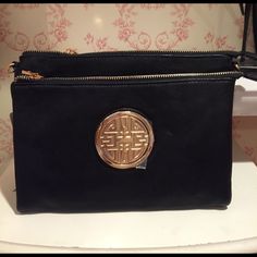 Never Worn Black Bag Black Satchel Clutch, Black Satchel Clutch For On-the-go, On-the-go Black Satchel Clutch, Black Bag, Wearing Black, Full Service, Customer Support, Fast Delivery, Womens Sizes