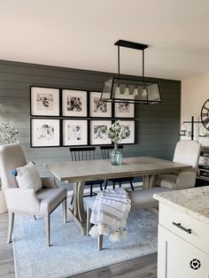 Modern farmhouse dining room inspo with light wood furniture and moody shiplap wall Dining Farmhouse, Dining Room Accent Wall, Modern Farmhouse Dining Room, Dining Room Accents, House Dining Room, Modern Farmhouse Living, Dining Room Remodel, Modern Farmhouse Dining, Dinning Room Design