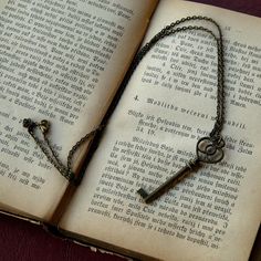 Key Aesthetic, Old Keys, Old Key, Key Pendant Necklace, Key Jewelry, Skeleton Key, Key Necklace, Key Pendant, Brass Chain