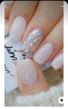 Neutral Nail Designs With Glitter, Winter Nails Dipped, Regular Nail Polish Designs, Soft Acrylic Nails, Dip Powder Nails Design Ideas, Opalescent Nails, Ideas Uñas, Makeup Aesthetic, Cute Gel Nails