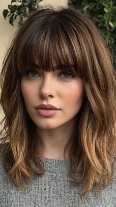 Stylish Medium-Length Hairstyles with Bangs for Smooth Blowout Bangs 🌼 Blowout Bangs, Smooth Blowout, Balayage Lob, Fine Thick Hair, Square Face Hairstyles, Medium Layered Haircuts, Mid Length Hair With Layers, Caramel Hair, Hair With Bangs