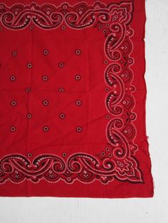 Vintage 60s Red Bandana Paisley Gear Print Handkerchief All Cotton WashfastThis bandana is in great condition and dates back to the 1960s. Made with washfast color, it has a traditional paisley border and small gear print. Only a couple frayed edges.Size: 19 1/2” x 21 3/4” See more vintage items: www.etsy.com/shop/memoryvintagePolicies & measurement guide: www.etsy.com/shop/memoryvintage/policyInstagram @memoryvintage Classic Cotton Bandana With Bandana Print, Red Bohemian Cotton Bandana, Red Cotton Bohemian Bandana, Retro Bandana With Bandana Print For Festivals, Paisley Border, Chain Belts, Red Bandana, Old Clothes, Ruffle Shirt