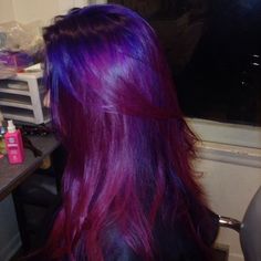 Dark Purple To Pink Ombre Hair, Dark Colourful Hair, Coloured Hair Inspiration, Colors To Dye My Hair, Purple To Red Hair, Bright Hair Dye Ideas, Red To Purple Hair, Hair Colors To Dye Your Hair, Fun Dyed Hair