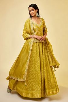 Shop for Shyam Narayan Prasad Green Chanderi Silk Floral Gota Work Short Kurta Skirt Set for Women Online at Aza Fashions Lurex Embroidery, Indian Wedding Reception Outfits, Kurti Skirt, Kurta Skirt, Pink Kurti, Olive Green Skirt, Short Kurti, Olive Green Shorts, Work Shorts