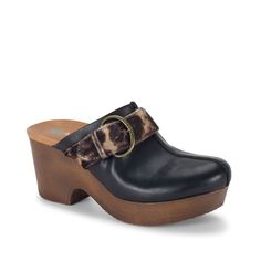 Brand: Baretraps Style: Belita Color: Black/Brown Width: Medium Condition: New With Box Suggested Retail: $64.99 Platform Clogs, Famous Footwear, Leather Boots Women, Slides Shoes, Leather Mules, Clogs Shoes, Womens Clogs, Boots Women, Lug Sole