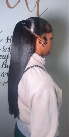 High Half Up Hairstyles, Half Up Half Down Sleek Ponytail, Low Pony Half Up Half Down, Half Up Half Down Mid Ponytail, Low Half Up Half Down Hair Black Women, 90's Hairstyle, Thanksgiving Hairstyles, Pretty Ponytails, Thanksgiving Hair