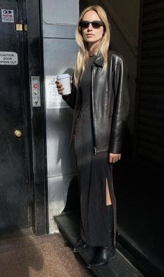 Dresses With Cowboy Boots, Fall Trends Outfits, Maxi Dress Outfit, Style Inspiration Fall, Fashion Consultant, Outfit Inspo Fall, Mode Streetwear, Kate Moss, Mode Inspiration