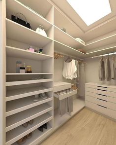 Small Walkin Closet, Organizing Walk In Closet, Armoire Dressing, Dream Closet Design, Closet Layout, Closet Remodel