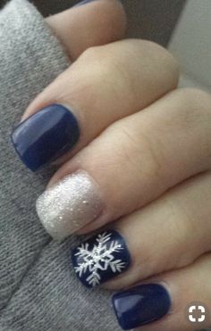 Dip Winter Nails, Blue Fingernails, Winter Nails Blue, Holiday Nails Thanksgiving, Nails Thanksgiving, Christmas Simple, Nails Holiday, Turquoise Nails, Thanksgiving 2020