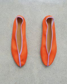 Traditional Taiwanese theater shoes in a vibrant orange satin with lilac trim #shopfuggiamo #ballet #madeintaiwan Fun Wedding Shoes Unique, Apple Founder, Lilac And Orange, Shoe Refashion, Orange Satin, Ballet Slippers, Vibrant Orange, Shoe Lover, Sewing Inspiration