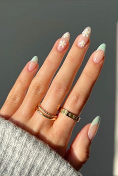 French Nails Spring 2023, Green With Daisy Nails, Green Daisy Nails, Spring French Tips, French Tip Nails Colorful, Pistachio Nails, Floral French Tip Nails, Green Tip Nails, Nails Mismatched