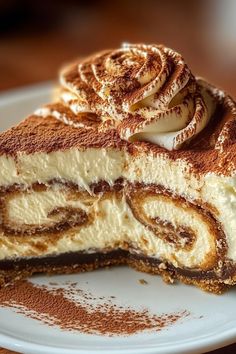 Cinnamon Roll Cheesecake Cheesecake Topping Ideas, Cinnamon Swirl Cheesecake, Cheesecake Flavors, Roll Cheesecake, Vanilla Wafer Crust, Cinnamon Desserts, Cinnamon Cheesecake, Mini Cinnamon Rolls, Cinnamon Roll Cheesecake