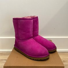 Ugg Classic - Fushsia/Purple Good Condition Make An Offer! Classic Ugg Boots, Shoes Ugg, Ugg Classic, Classic Boots, Womens Uggs, Winter Rain, Ugg Shoes, Color Purple, Rain Boots