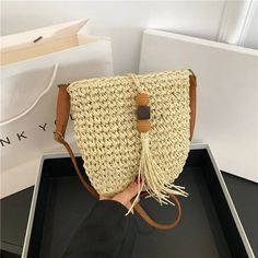 Women Handmade Straw Woven Small Bucket Bag Fashion Crossbody Shoulder Bag Ladies Simple Design Handbag Summer Travel Beach Bag SPECIFICATIONS Handbags Type: Shoulder Bags Types of bags: SHOULDER BAGS Main Material: Polyester Lining Material: Linen Shape: Casual Tote Gender: WOMEN Style: Casual Number of Handles/Straps: two hardness: Moderately soft material quality: Grass weaving Luggage shape: Vertical square shape Opening mode: zipper [New Arrival 20240524] Grass Weaving, Linen Handbags, Small Bucket Bag, Small Buckets, Street Trends, Weave Style, Travel Beach, Casual Tote, Types Of Bag