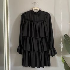 Great For Fall And/Or Winter, This Dress By Nasty Gal Features 3 Tiers, A High Neck Line, Zip-Up Back, Inner Lining, And Long Sleeves Pinched At The Wrist For Added Flare. Never Worn Nwt. Us Size 2, But Runs Large. Could Fit Like A 4. Black Tiered Mini Dress For Brunch, Tie Waist Maxi Dress, Mock Neck Dress, High Neck Long Sleeve, Ruffle Hem Dress, Long Sleeve Floral Dress, Mini Velvet Dress, Turtle Neck Dress, Mini Shirt Dress