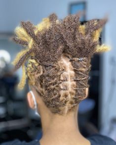 Dreadlock Hairstyles For Men, Dreads Styles, Dreadlock Hairstyles, Locs, Mens Hairstyles, Ear Cuff, Dye, Hair Styles, Hair