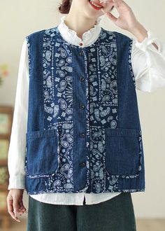 Batik Clothing, Patch Top, Upcycle Clothes Diy, Denim Projects, Indigo Shibori, Vogue Knitting, Trendy Tops For Women, Dress Tutorials, Denim Diy