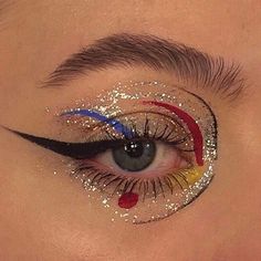 STORE. on Instagram: “Only Monday but already planning lewks for the weekend . . . RP @ruthiebarone” Sup Girl, Beauty Make-up, Kesha, Eye Makeup Art, Editorial Makeup, Makeup Goals, Eye Art