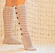 Crochet PATTERN - Knee High Buttoned Socks Sock Yarn Crochet, Crocheted Socks, Crochet Socks Pattern, Crochet Leg Warmers, Barefoot Sandal, Crochet Boots, Socks Pattern, Knitted Socks, Crochet Socks