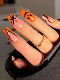 Pumpkin Face Nails, Face Nails Art, Unique Pumpkin Carving Ideas, Face Nails, Cross Nails, Nail Vinyls, Carved Pumpkin, Pumpkin Nails, Pumpkin Face