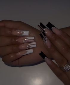 Black Extra Nails, Black And White Coffin Acrylic Nails, Nails With Diamonds Simple, Simple Ballerina Nails, Cute Black Nails Acrylic, Square Birthday Nails, Black And White French Tip Nails, Black And White Nails Ideas