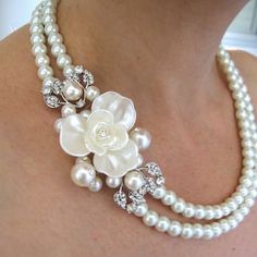 Pearl Necklace Bridal Statement Necklace Pearl and Rhinestone - Etsy Turkey Elegant White Necklace For Bride, Elegant White Bride Necklaces, Elegant Crystal Pearl Necklace For Wedding, Pearl White Bridal Necklace For Mother Of The Bride, Pearl White Crystal Bridal Necklace For Wedding, Exquisite Pearl Necklace For Wedding, Exquisite White Crystal Bridal Necklace, Elegant White Bridal Necklace For Mother Of The Bride, Exquisite Pearl White Wedding Necklace