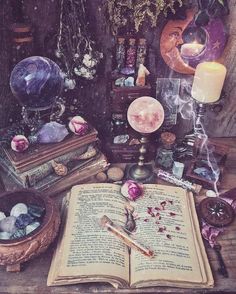 Witchy Tips, Witch Room, Witch Core, Green Witchcraft, 귀여운 음식 그림, Witches Altar, Fotografi Digital, Crystal Aesthetic, Baby Witch