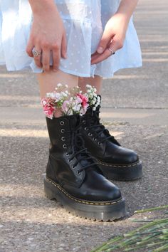 Floral outside photo shoot with doc martens #flower #docmartensoutfits #outside #tattooideas #photoshootideas Doc Marten Wedding, Flower Buckle Doc Martens Outfit, Doc Martens Photoshoot, Doc Marten Flower Sandal, Flowery Doc Martens, Dr Martens Flora, Floral Doc Martens, Tumblr Flower, Dr Martens Floral Boots