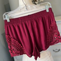 New With Tag Elastic Waist Comfy Red Lace Trim Summer Bottoms, Bohemian Red Shorts, Casual Burgundy Shorts For Summer, Burgundy Shorts For Summer, Casual Burgundy Shorts, Burgundy Short Bottoms For Summer, Summer Burgundy Shorts, Burgundy Summer Shorts, Shorts Comfy