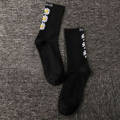 Introducing our Hip Hop Ankle Summer Socks, designed to elevate your style with a touch of floral charm. Crafted with a blend of comfortable cotton and durable polyester, these socks offer a perfect fit and standard thickness for all-day wear. The middle tube height adds a stylish touch, while the casual sock type ensures versatility for various occasions. Upgrade your sock game and enjoy the benefits of style, comfort, and durability with our Hip Hop Ankle Summer Socks for women. Specification: Black Casual Socks For Spring, Casual Black Socks For Spring, Trendy Cotton Socks For Spring, Comfortable Black Socks For Spring, Comfortable Cotton Socks For Spring, Korea Funny, Mens Winter Socks, Gray Hoodies, Heated Socks