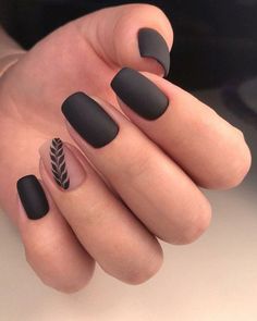 Classy Nail Art, Kutek Disney, Matte Nail Art, Coffin Nails Matte, Matte Black Nails, Squoval Nails, Black Nail Art, Nail Design Inspiration