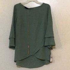 Alex Dark Green Blouse With Very Nice Necklace Has 3/4” Sleeves. Is New With Tag Reg: 49.00 From Jcp Elegant Green Tops For Layering, Dark Green Blouse, Grey Poncho, Keyhole Blouse, Teal Blouse, Hem Blouse, Flowy Blouse, Cool Necklaces, Green Blouse