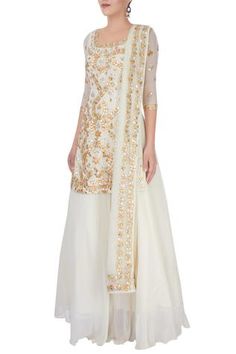 Shop for Esha Koul Off White Embellished Backless Lehenga Set for Women Online at Aza Fashions Backless Kurta, Backless Lehenga, Kurta Lehenga, Zardozi Work, Set For Women, Three Quarter Sleeves, Aza Fashion, Lehenga, Victorian Dress