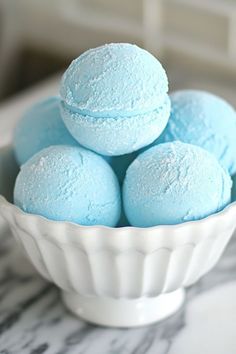 Make your own easy DIY bath bombs for a relaxing spa-like experience at home, using soothing ingredients. #DIYBathBombs #Relaxation Bathroom Makeovers, Soap Ideas, Relaxing Bath, The Spa, Spa Experience