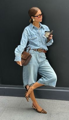 Look Working Girl, Dress Trending, Classic Style Outfits, Casual Outfit Inspiration, Art Cute, Instagram Model, Casual Chic Outfit, Fashion Over 50, Beauty Art