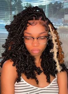 #easyhairstyle #hairstyles #hairdesign Faux Locs Hairstyles, Box Braids Hairstyles For Black Women, Protective Hairstyles Braids, Cool Braid Hairstyles, Pretty Braided Hairstyles