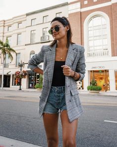 Blazer Outfits Casual, Millennials Fashion, Blazer Outfit, Mode Casual, Mode Inspo, Blazer Outfits, Plaid Blazer, Summer Fashion Outfits, Outfits Casual