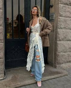 Dinner Outfit Casual, Latina Outfits, Fashion Trend Forecast, Look Jean, Inspiration Tattoos, Latina Fashion Outfits, Mens Trendy Outfits, Populaire Outfits, Looks Party