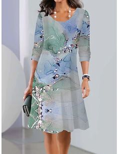 Dresses For Women Over 60, Effortless Chic Style, Round Neck Dresses, Crewneck Dress, Vestido Casual, Polyester Dress, Daily Dress, Mid Length Dresses