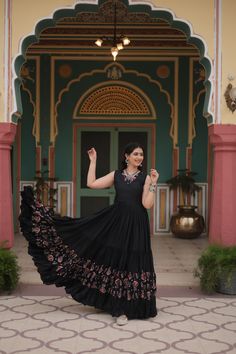 NAVRATRI COLLECTIONS-2024 #Gownlove💕 #Navratri2024 Brighten Up Your Performance In This Navratri With Our Designer Outfit made By Heavy Premium Quality Fabric. Gown :-👇🏻 👉🏻 Fabrics & Work :-14 kg Rayon Fabric with Printed Rayon Fabric Attached In Frill And Neck 👉🏻 Size :- L Size (40 Inch Stitched) {User can adjust From 38" to 44" for your body comfort)} 👉🏻 Stitching :-  4 Layers Gathering Stitching  👉🏻 Length :- 56 Inch 👉🏻 Flair:- 12 Meter 👉🏻 Neck :- V- Neck With Fancy Front & Bac Navratri Garba, Exclusive Gowns, Navratri Festival, Navratri Chaniya Choli, Navratri Special, Stunning Outfits, Black Gown, Indian Design, Festival Wear