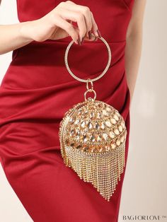 BagForLove - Rhinestone Fringe Evening Bag with Chain Strap - Ideal Bridal Purse for Weddings, Proms & Parties Product Description Color Gold Bag Size Mini Pattern Type Plain Type Box Bag Material Plastic Size Chart INCH CM Bag Height Bag Length Bag Width Handle Height Strap Length 4.7 inch 4.7 inch 4.7 inch 3.1 inch 47.2 inch Bag Height Bag Length Bag Width Handle Height Strap Length 12 cm 12 cm 12 cm 8 cm 120 cm Details Pictures Similar Products h2 { text-align: center; } /* æ¢è¡ */ li{ white-space: normal; word-break: break-all; word-wrap: break-word; } .red-box { width: 100%; display: flex; flex-direction: row; flex-wrap: wrap; justify-content: center; } .red-box > div { width: 190px; height: 250px; margin: 10px; } .red-box > div > a > img { width: 190px; height: 250px; } .size-box { Silver Chain Bag For Wedding, Silver Wedding Bag With Chain Detail, Silver Wedding Bags With Chain Detail, Gold Bling Bags For Wedding, Gold Chain Bags For Wedding, Gold Crystal Evening Bag For Wedding, Gold Wedding Bags With Chain Strap, Gold Crystal Evening Bag With Bling, Glamorous Wedding Clutch With Chain Strap