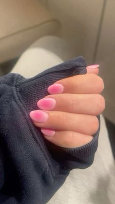 Nails Preppy Short, Preppy Nails Acrylic, School Nails For Teens, Really Easy Nails, Nails For Teens, Rodeo Nails, Cute Easy Nail Designs, Cute Almond Nails, Rounded Acrylic Nails