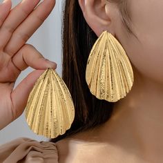 2024 The New Fashion Chic Girl Special Earrings Big Flower Modeling Jewelry Europe and the United Modeling Jewelry, Earrings Big, Womens Earrings Studs, Big Earrings, Big Flowers, Banana Leaf, Fashion Chic, Jewelry Earrings Studs, The United States