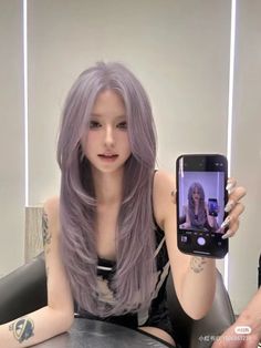 Split Hair Color Ideas, Lavender And Blonde Hair, Lavender Grey Hair, Lilac Hair Color, Flame Hair, Lavender Hair Colors, Light Purple Hair, Dyed Hair Purple, Lilac Hair